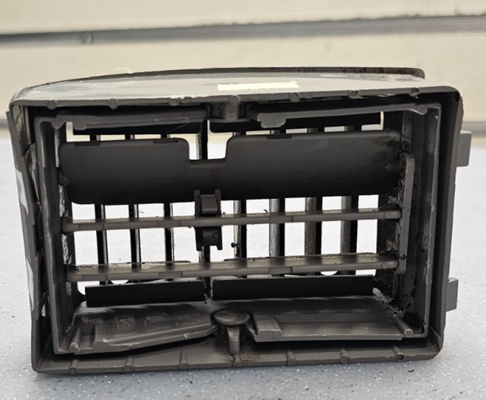 🔥95-99 SILVERADO SUBURBAN TAHOE TRUCK DASH RIGHT PASSENGER AIR VENT HEATER TAN