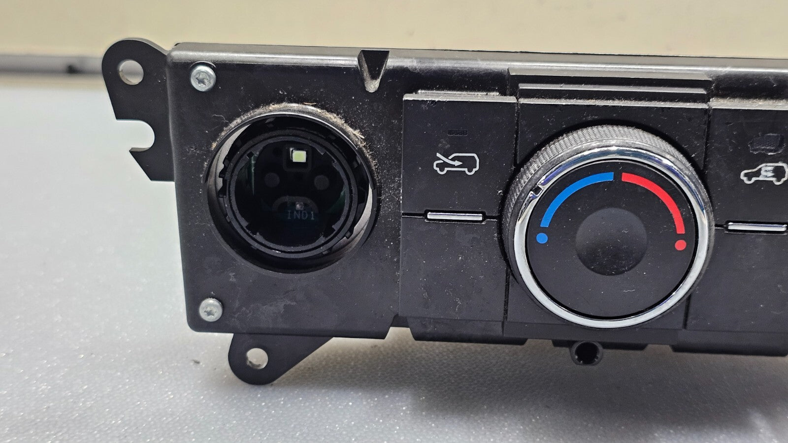 🔥07-09 CHEVY EQUINOX DASH CENTER AC HEATER CLIMATE TEMPERATURE CONTROL UNIT OEM