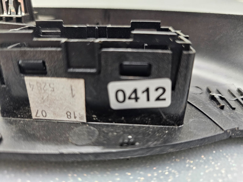🔥07-14 SILVERADO SIKERRA REAR LEFT DRIVER POWER WINDOW SWITCH SILVER/GRAY WS47