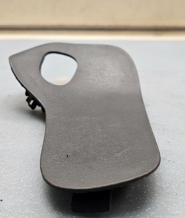 03-06 SILVERADO SIERRA TAHOE LEFT FRONT INTERIOR DOOR PANEL HANDLE COVER PEWTER