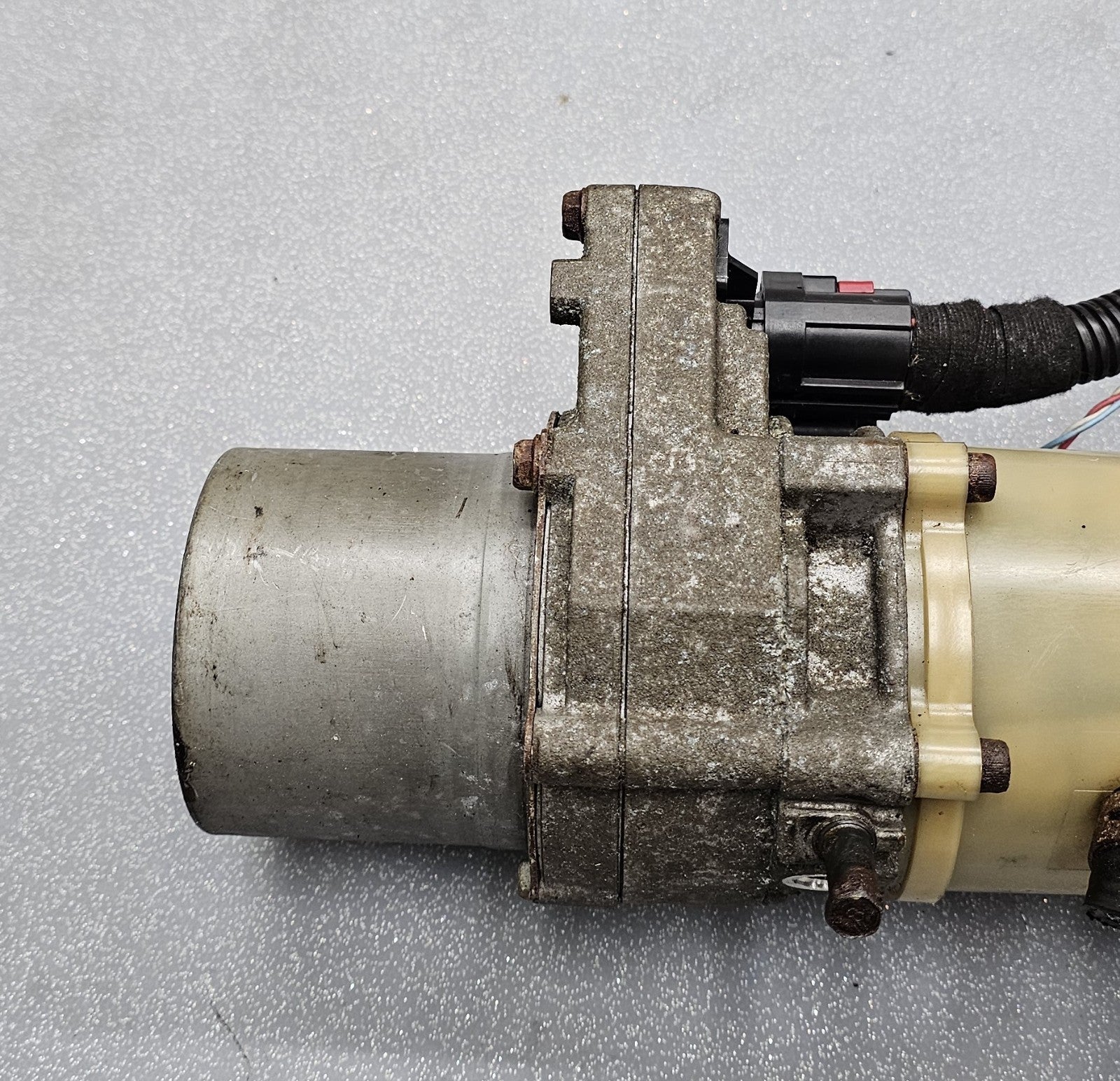 🔥10-13 MAZDA 3 ELECTRIC POWER STEERING FLUID PUMP ASSIST MOTOR ASSEMBLY 2 PLUG