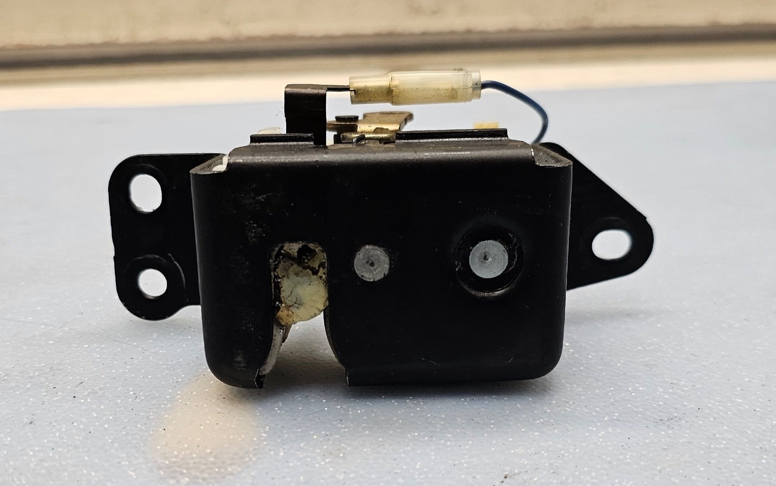 🔥97-01 Honda CR-V Rear Upper Trunk Liftgate Window Glass Latch Lock Hatch OEM