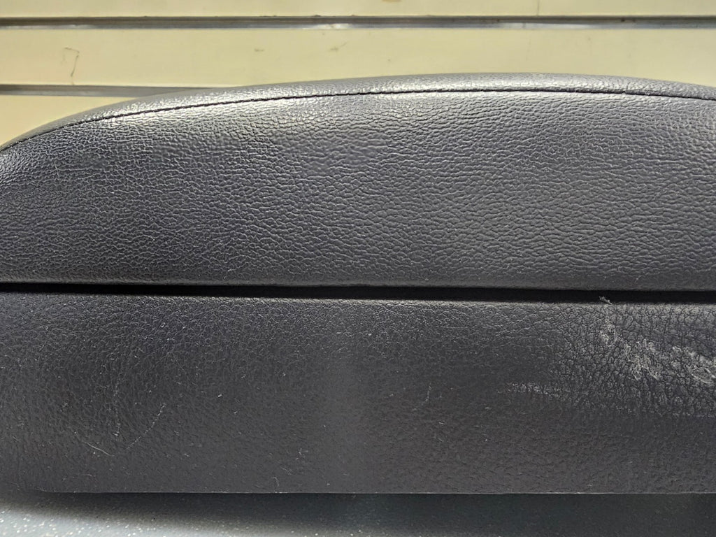 07-12 Santa Fe Center Console Arm Rest Cover Lid Top Pad Storage Assembly Black