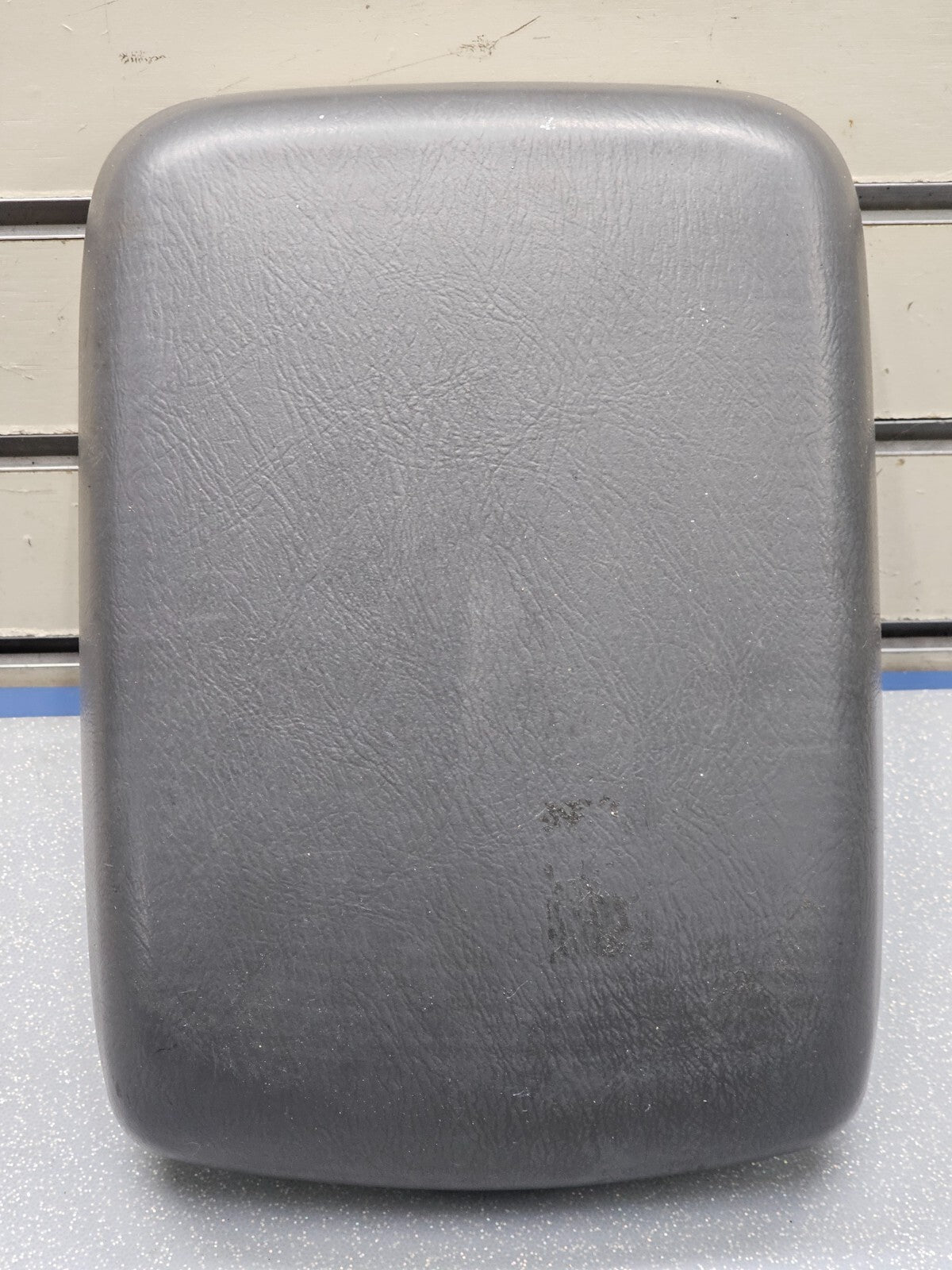 🔥00-04 Nissan Frontier Xterra Center Console Armrest Lid Top Pad Assembly Black