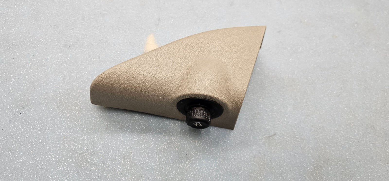 🔥2008-2012 Escape Left Front Door Panel Trim Mirror moulding Switch Tan OEM