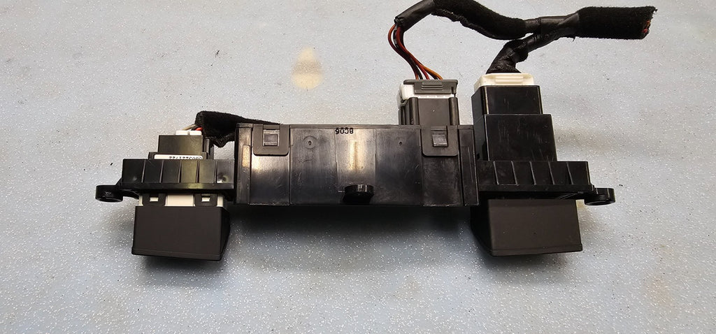 🔥06-10 Kia Sportage Hazard Switch Control Dash Digital Clock Display Time Black