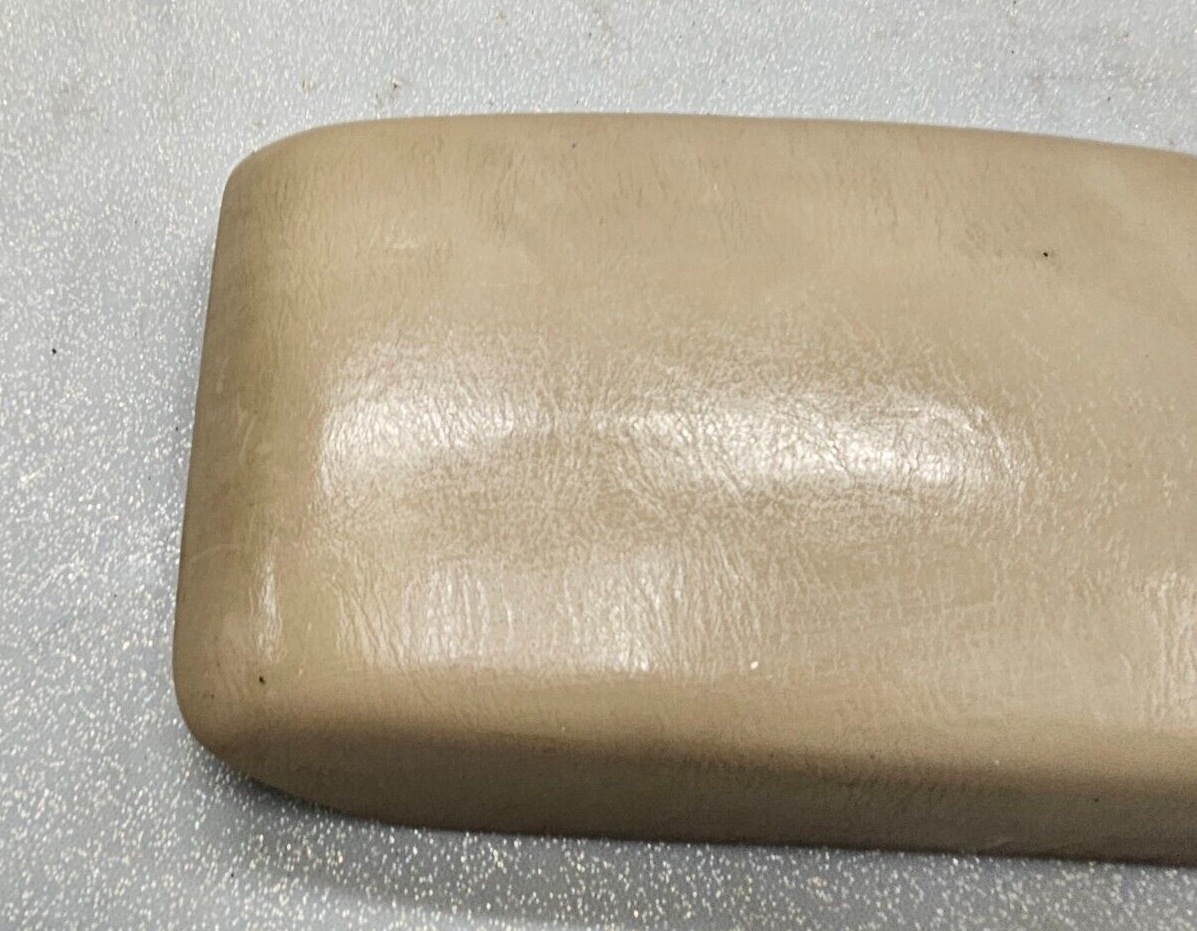 🔥03-08 Solara Center Console Arm Rest Cover Lid Top Pad Leather Assembly Tan