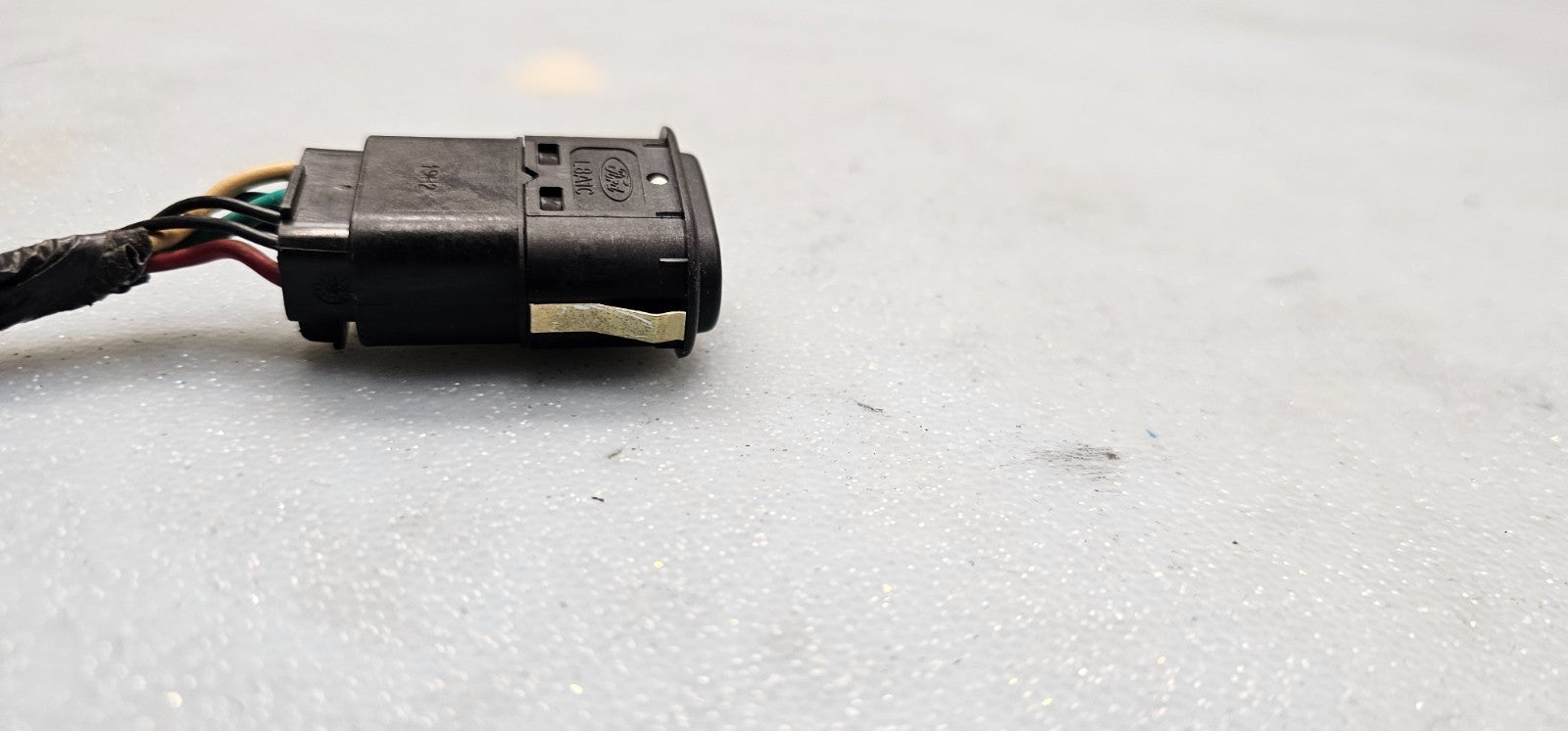 🔥99-03 Ford F-150 99-02 Expedition Lincoln Navigator Power Pedal Switch