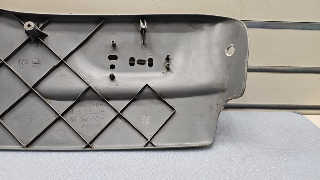 🔥04-07 Grand Caravan Town Country Left Driver Seat Outer Trim Panel Gray OEM