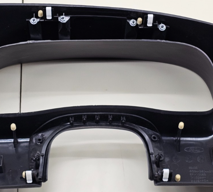 🔥05-07 Ford F250 Dash Instrument Cluster Speedometer Bezel Trim Panel Black C23