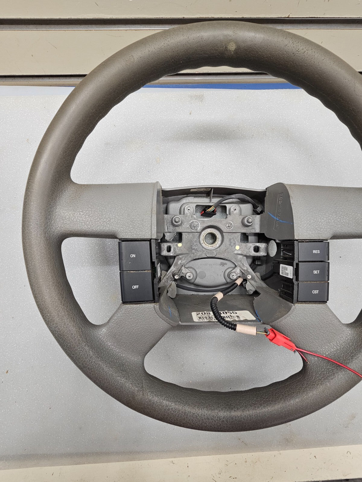 2004-2008 Ford F-150 Tan Leather Wrapped Steering Wheel OEM CONTROL SWITCH GRAY