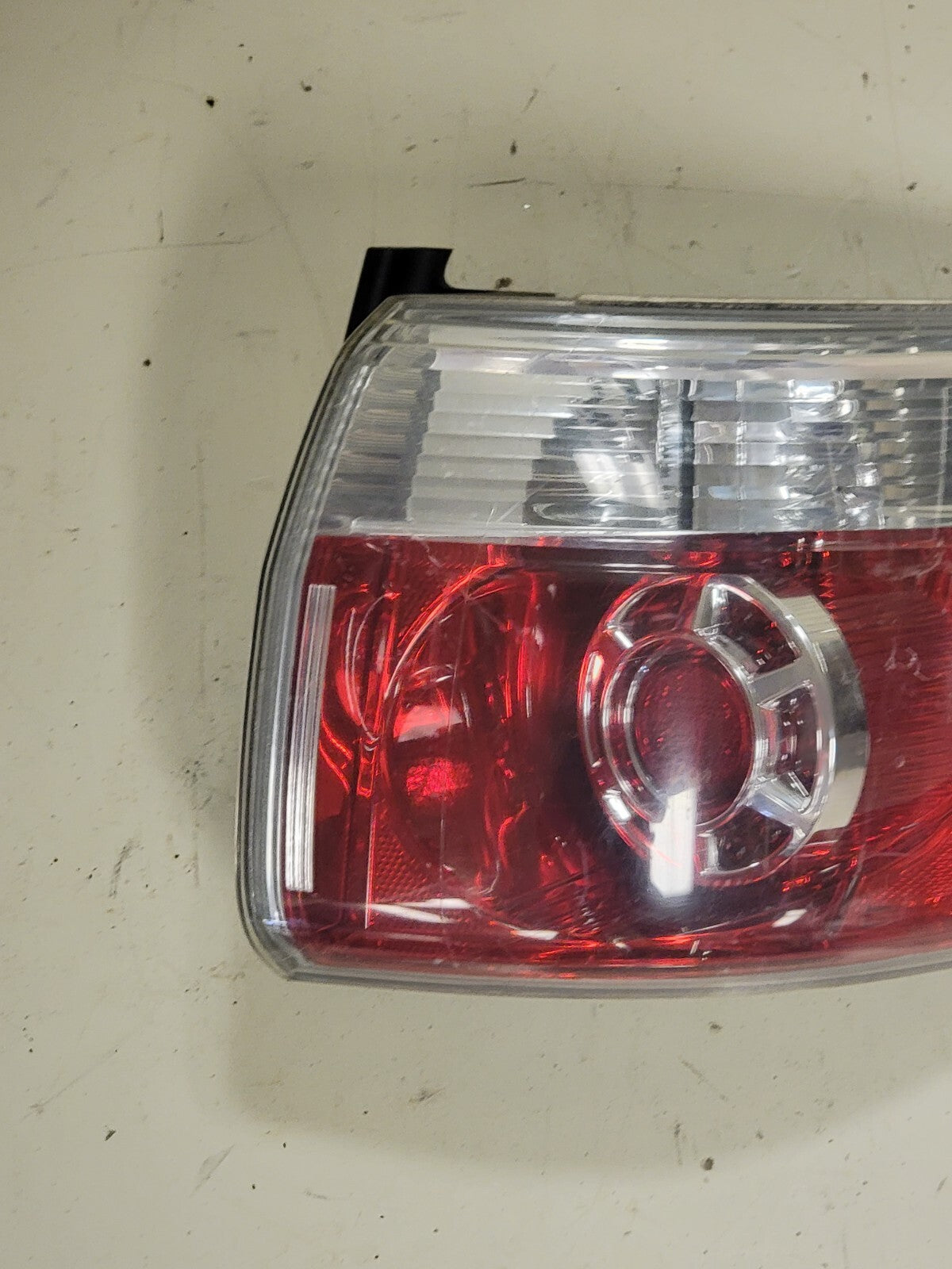 🔥2007 - 2012 GMC ACADIA PASSENGER Side Tail LED Light Rear Lamp