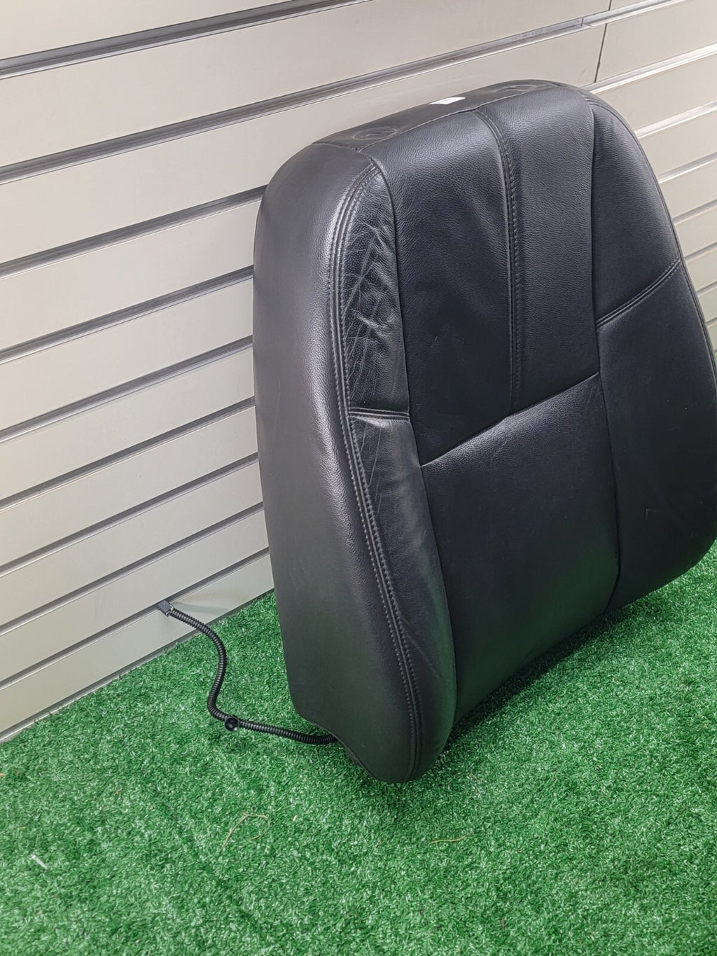 🔥07-13 GMC Sierra 1500 2500 3500 Seat rest cushion leather front left black V4