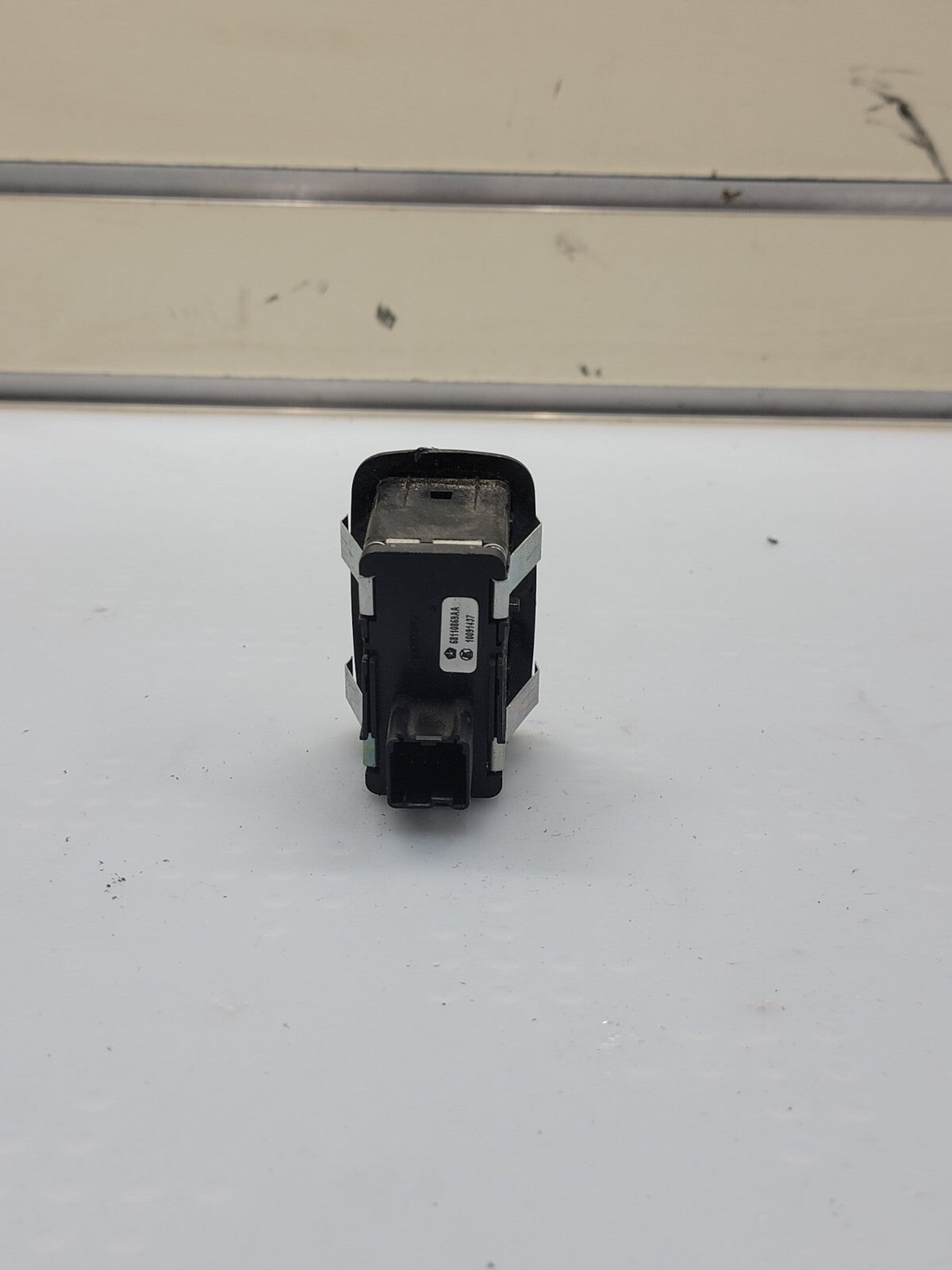 🔥2011-2021 DODGE DURANGO REAR DOOR POWER WINDOW SWITCH