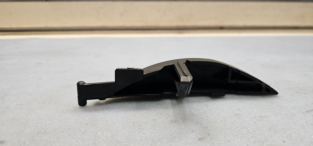 95-06 Silverado Sierra C/K 1500 2500 Center Console Jump Seat Lid Latch Assembly