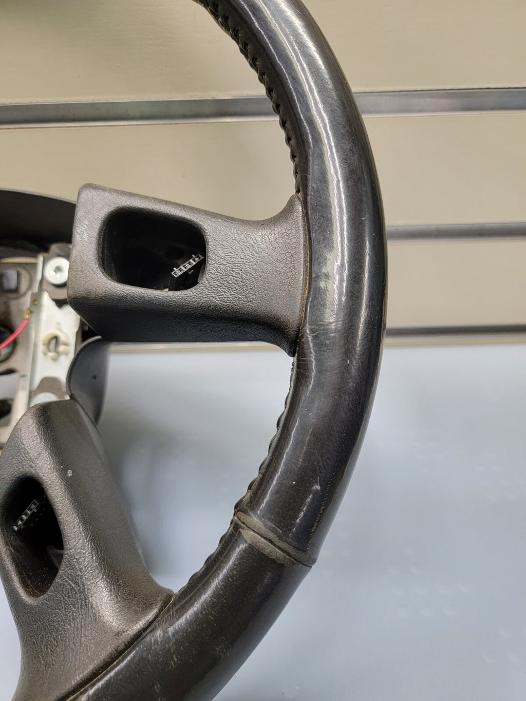 🔥03-06 SILVERADO SIERRA YUKON TAHOE SUBURBAN STEERING WHEEL LEATHER BLACK