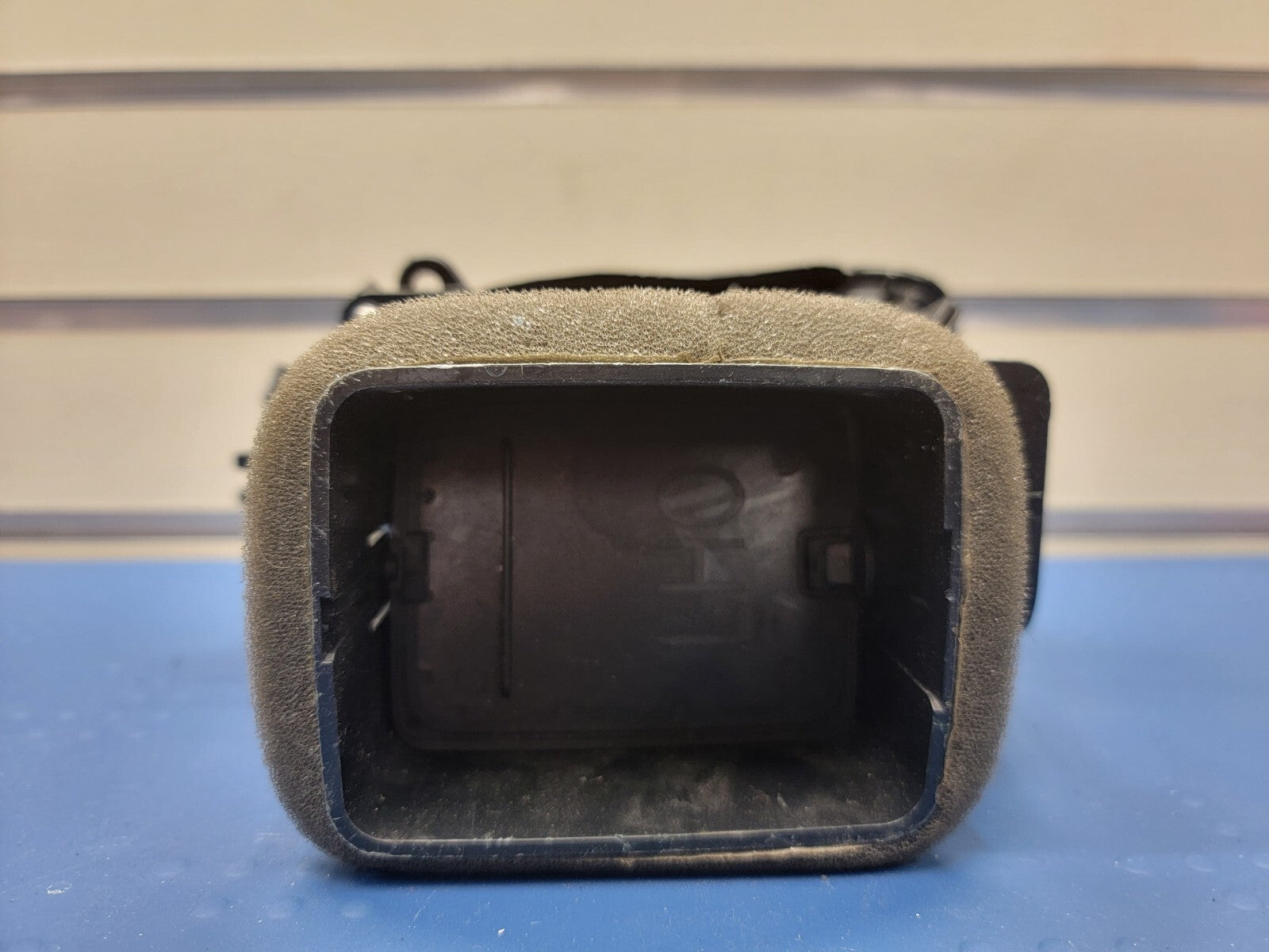 🔥2015-2017 CHRYSLER 200 DRIVER SIDE (LEFT) DASH AIR A/C VENT TRIM VT48