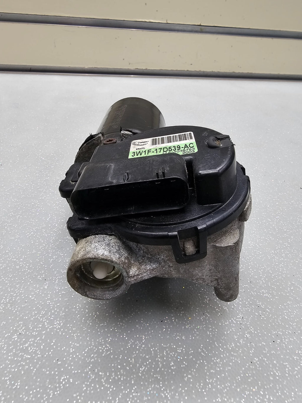🔥2003-2006 Lincoln Town Car Grand Marquis Front Windshield Wiper Motor Assembly