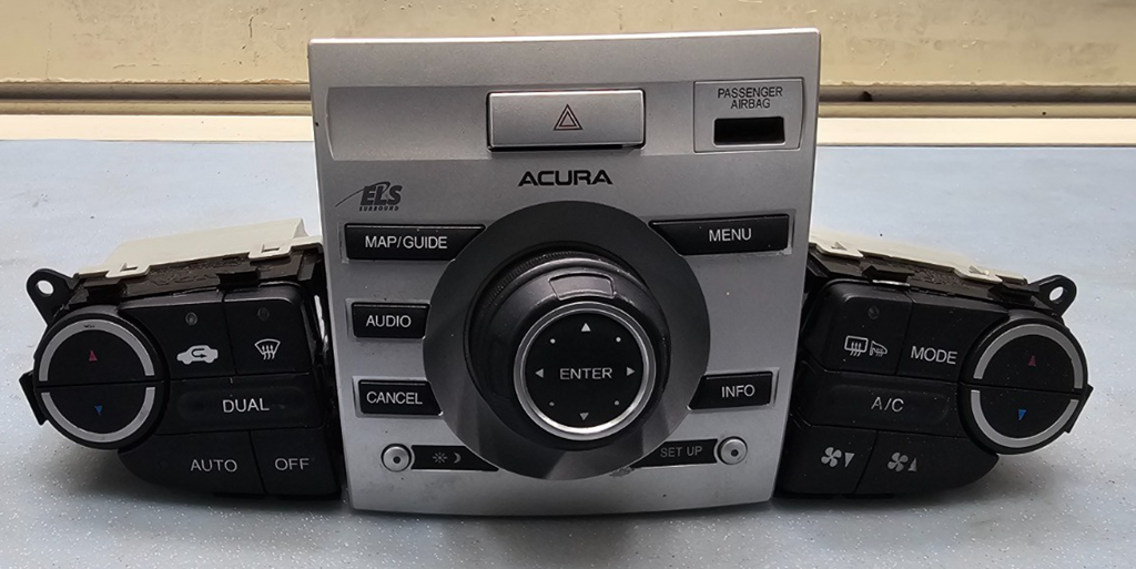 07-09 Acura RDX Dash Radio Stereo Display Audio Control Panel Unit Black/Silver