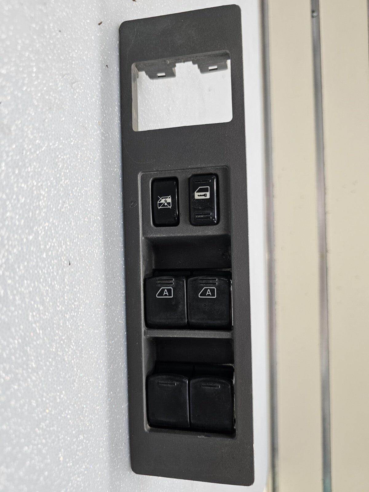 🔥04-15 TITAN ARMADA LEFT DRIVER MASTER POWER WINDOW LOCK SWITCH ASSEMBLY GRAY