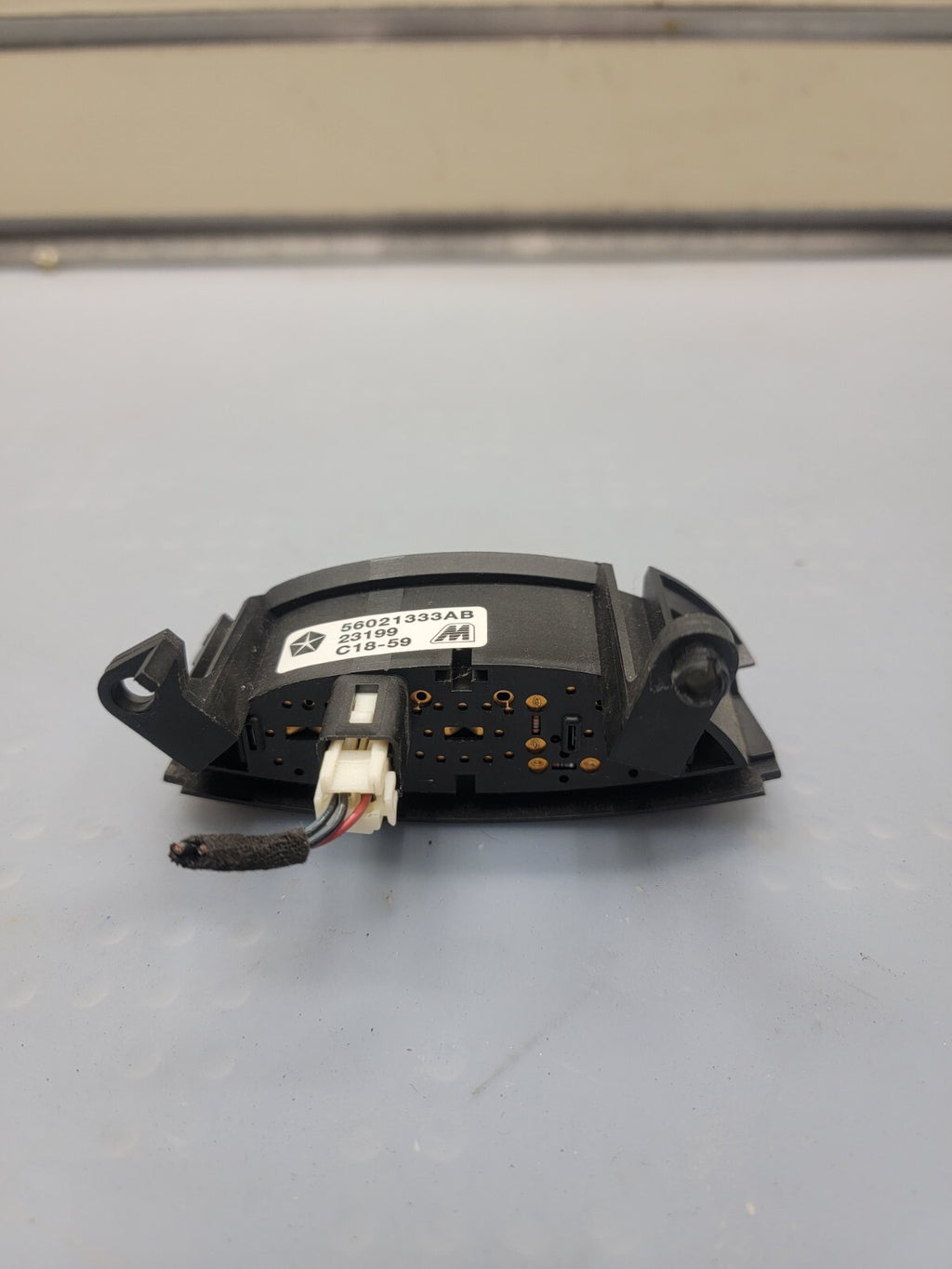 🔥2001-2004 Dodge DAKOTA Steering Wheel Cruise Control Switch Left Mopar OEM