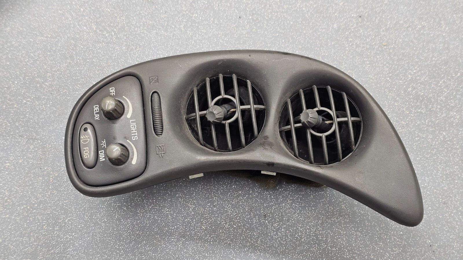 🔥00-05 Pontiac Bonneville Dash Left Driver  Air Vent Heater Conditioning Black