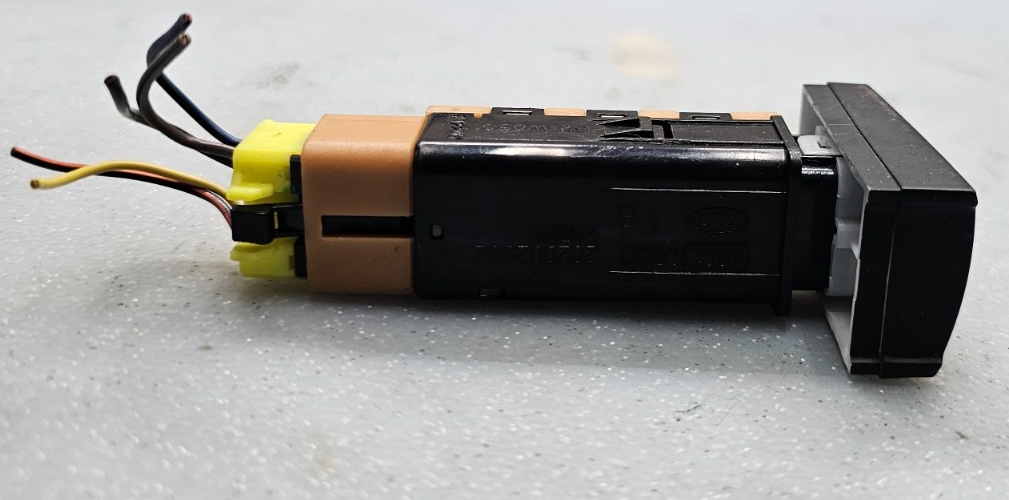 🔥09-12 HYUNDAI SANTA FE Rear Window Heating Heated Switch Button Assy Black OEM