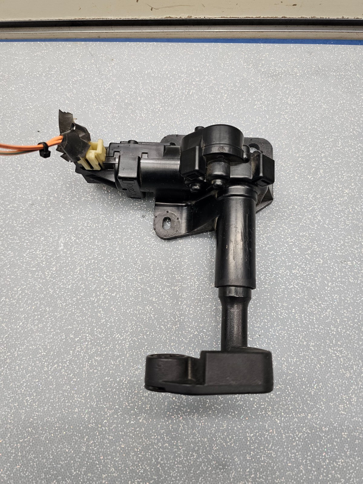 🔥01-07 Dodge Caravan Town & Country Rear Vent Window Motor Actuator Assembly RH