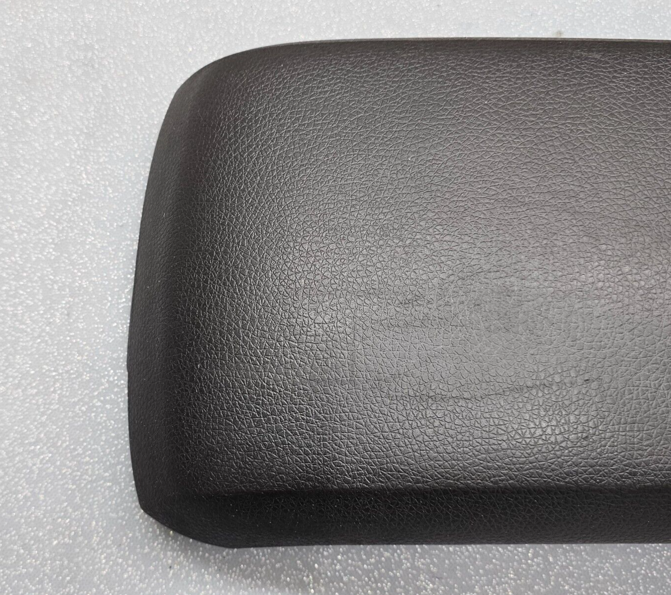 07-10 Edge Front Center Console Lid Leather Armrest Assembly Top Cover Black