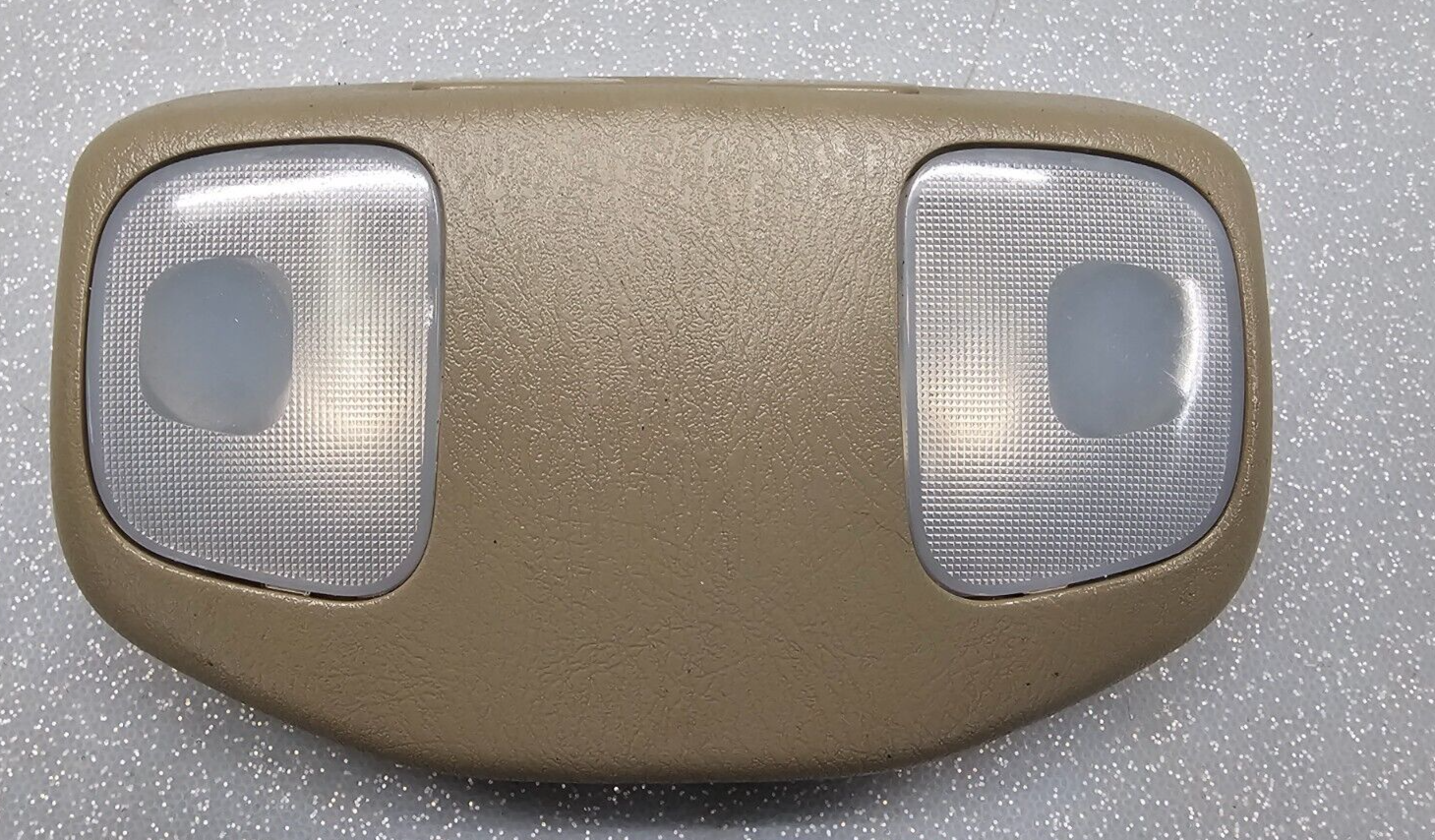 🔥98-01 Nissan Frontier Xterra OVERHEAD CONSOLE MAP DOME INTERIOR LIGHT LAMP TAN