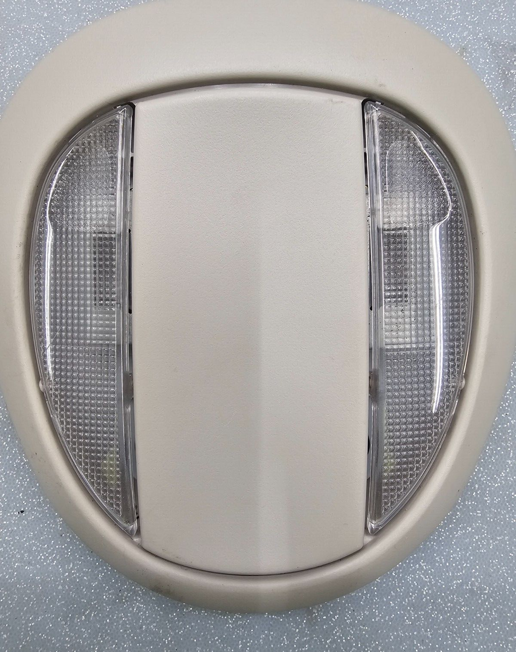 🔥01-07 Grand Caravan Town Country Overhead Console Dome Map light Assembly Tan