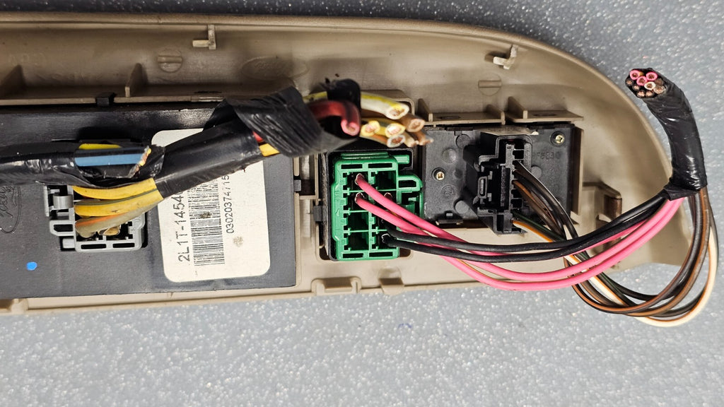 03-06 Ford Expedition Left Driver Master Door Window Control Switch Assembly Tan