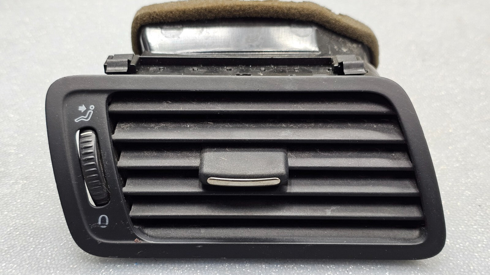 🔥08-12 VW CC Passat Dash Right Passenger Air A/C AC Vent Heater Panel Black