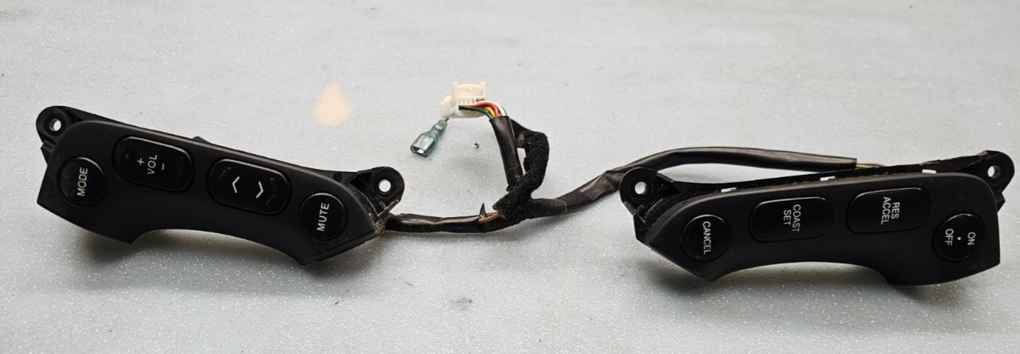 🔥07-12 SANTA FE STEERING WHEEL CRUISE RADIO CONTROL BUTTONS OEM