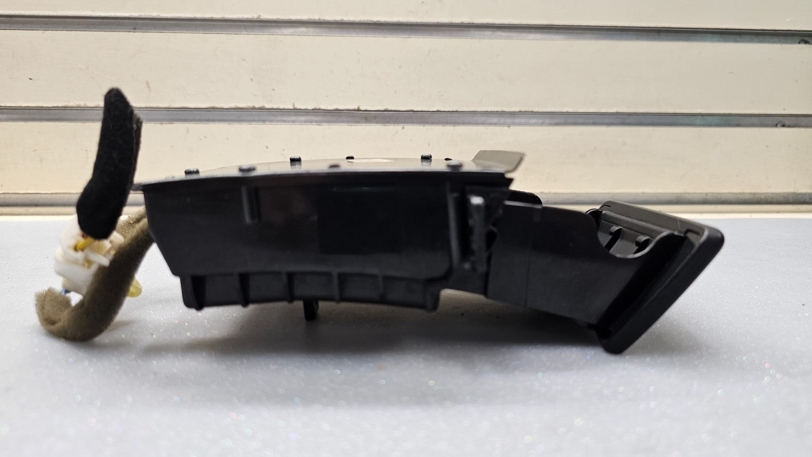 🔥07-08 HYUNDAI SONATA CENTER FLOOR DASH CONSOLE ASHTRAY ASH TRAY BLACK OEM