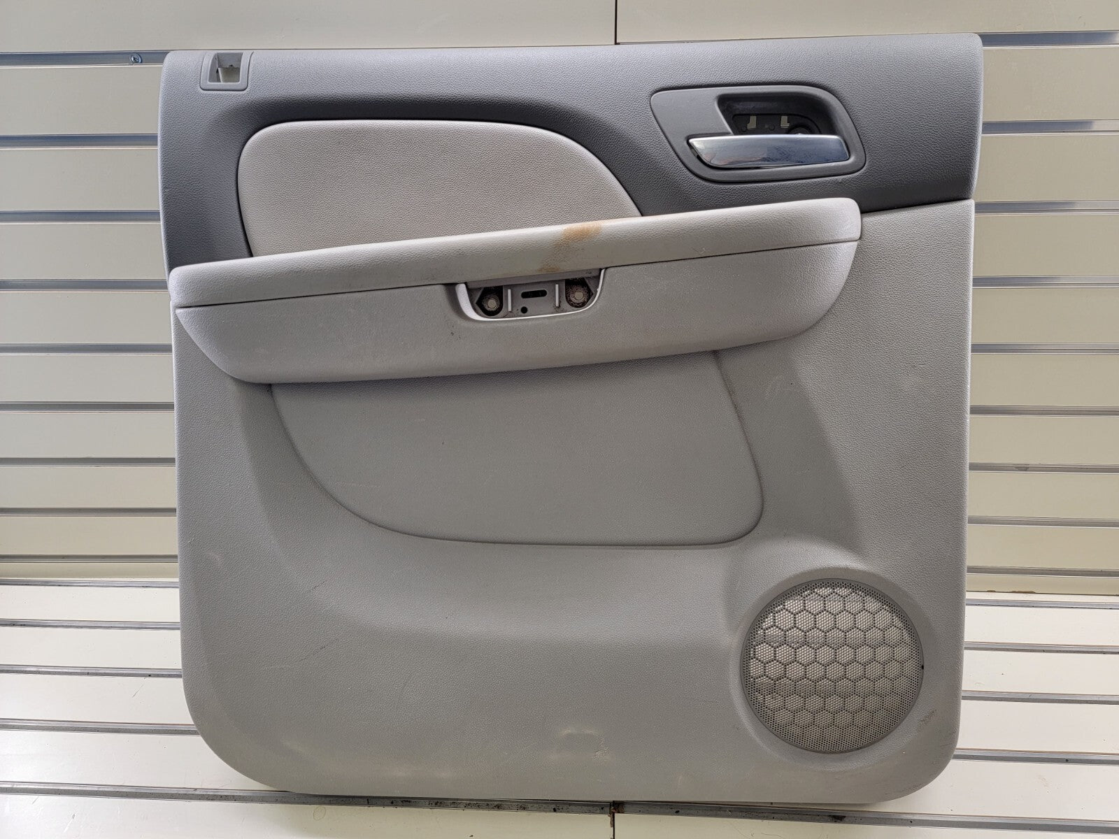 🔥07-13 CHEVY SILVERADO 1500 rear LEFT INTERIOR DOOR TRIM PANEL GRAY