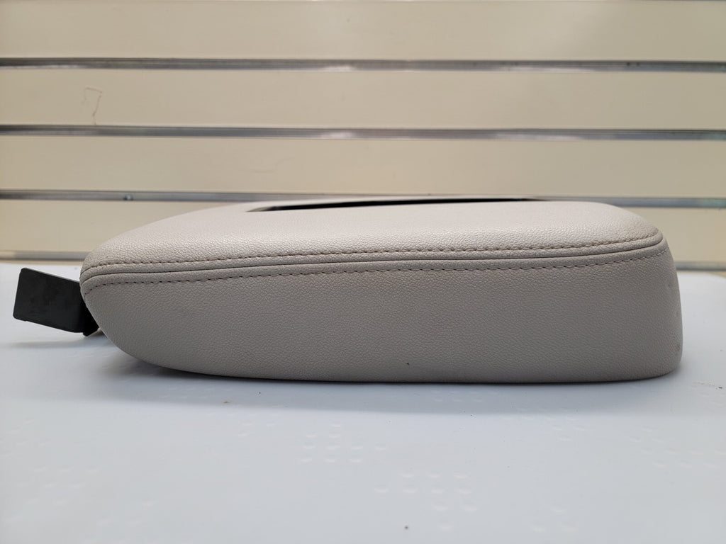 🔥07-13 Chevy Tahoe, Suburban, Yukon Leather Console Lid Armrest Cover TAN JS5