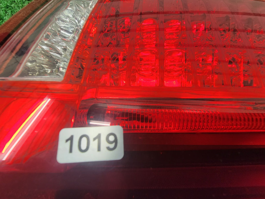🔥2008-2013 Cadillac CTS Sedan Taillight Lamp Assembly left Driver Side Chrome