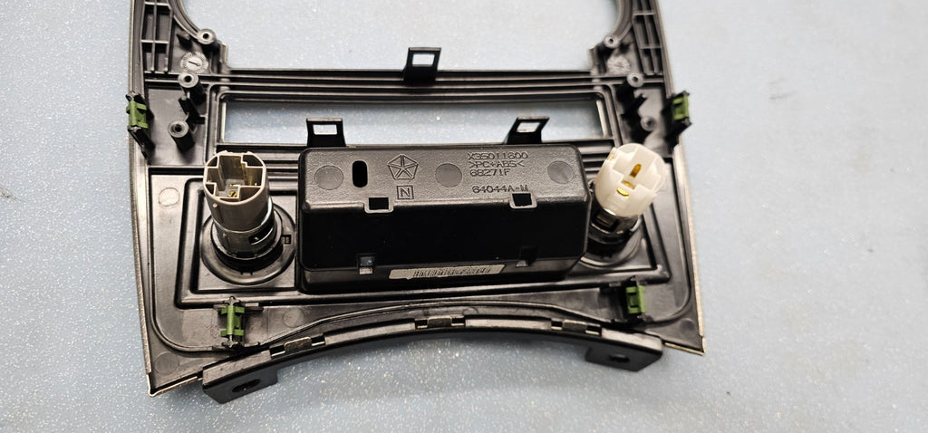 🔥08-10 Grand Cherokee Radio Bezel Center Dash Trim Temperature Control Silver