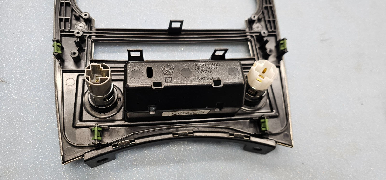🔥08-10 Grand Cherokee Radio Bezel Center Dash Trim Temperature Control Silver