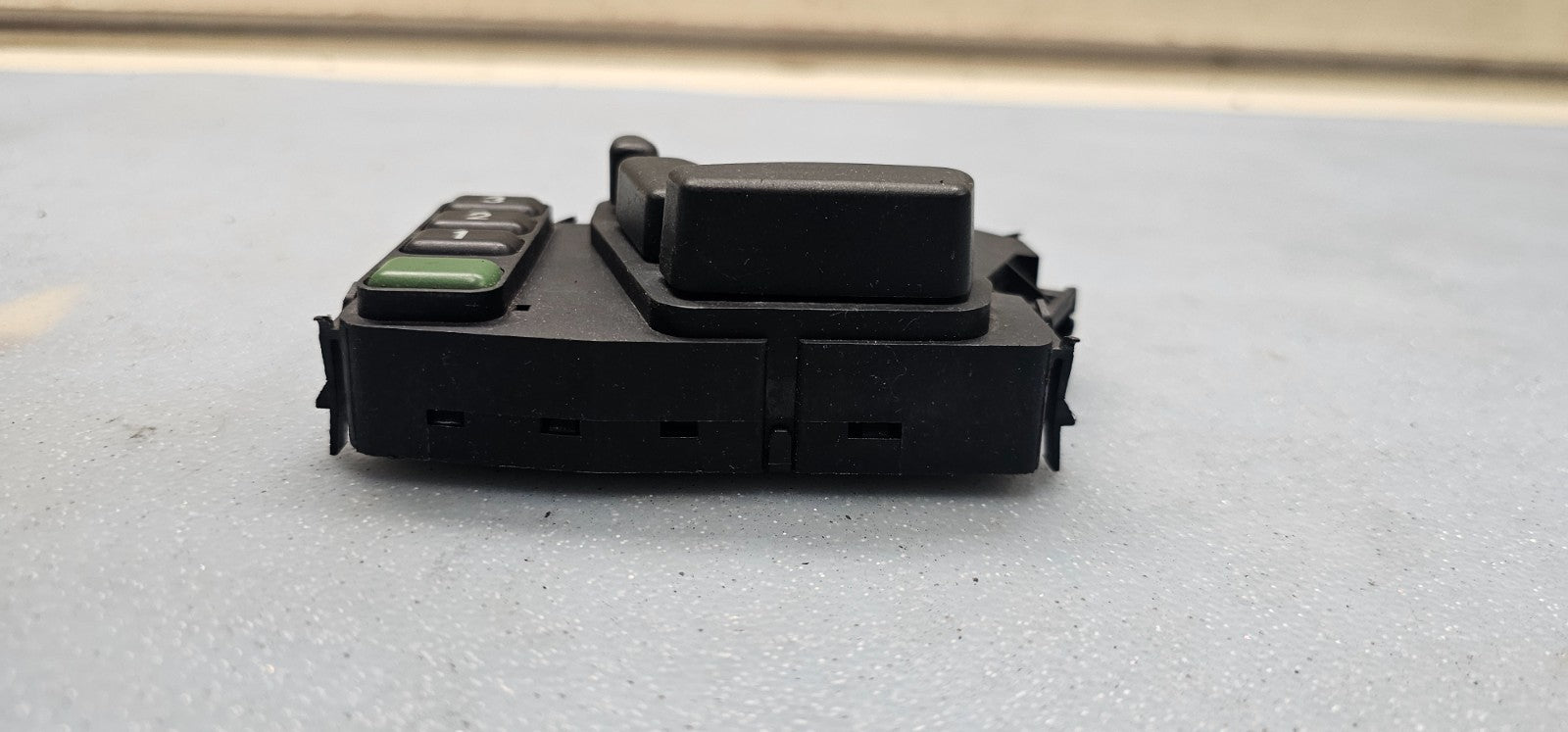 🔥1998-2002 Mercedes CLK320 CLK430 CLK5Driver Left Seat Control Switch black OEM