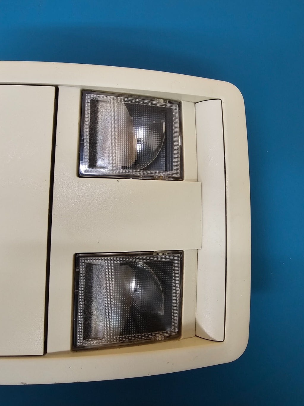 05-07 Dodge Charger 13-18 Challenger Overhead Console Dome Map Light Storage Tan