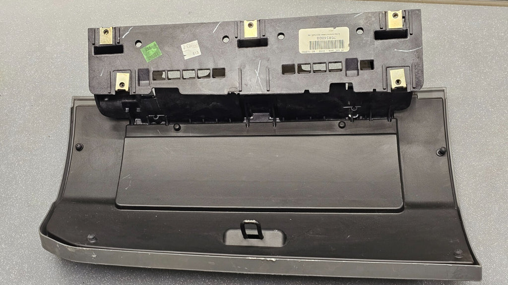 🔥08-10 DODGE GRAND CARAVAN TOWN & COUNTRY SXT FRONT DASH UPPER GLOVE BOX GRAY