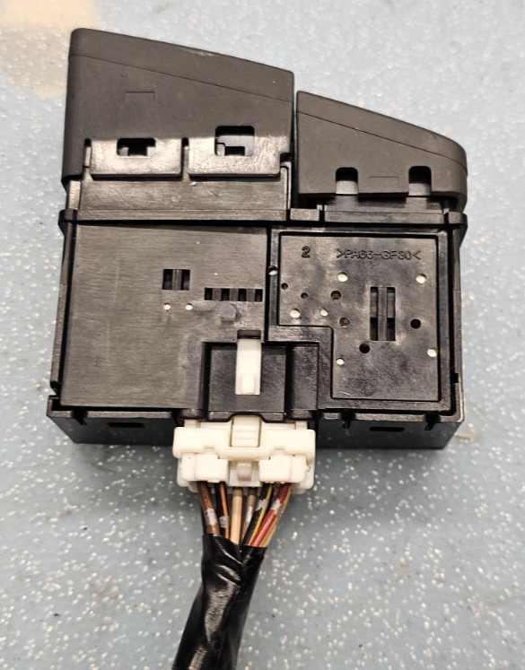 🔥10-17 Suzuki Swift Flasher Hazard Relay Warning Light Switch Assembly Black