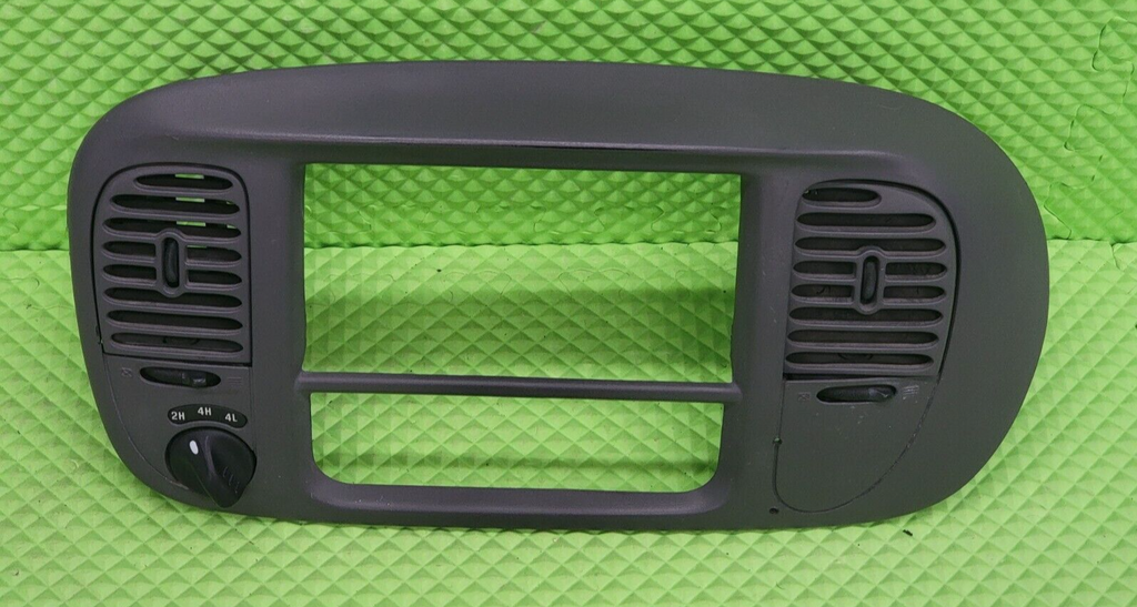 97-03 Ford F150 Center Dash Radio Climate BEZEL TRIM Panel Line 2H 4H 4L gray B1