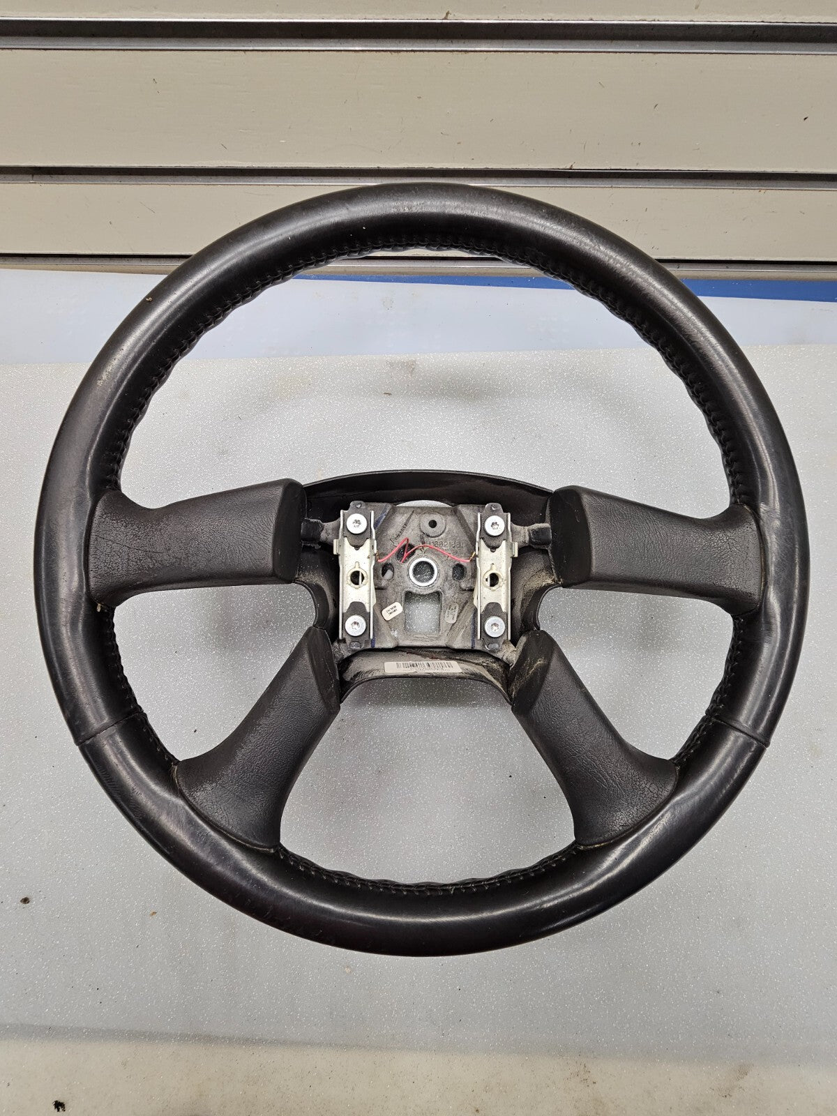 03-06 Chevrolet Tahoe Suburban Yukon Escalade Steering Wheel Column BLACK OEM