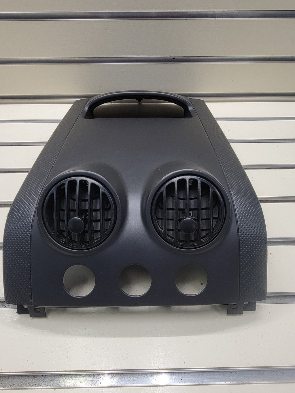04-08 Chevrolet Aveo Hatchback Dashboard Top Center Air Vents Clock Bezel Black