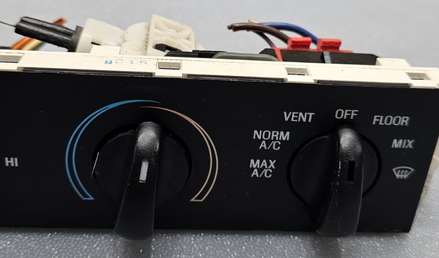 94-00 Ford Mustang Dash A/C Heater Climate Temperature Control Panel Conditioner