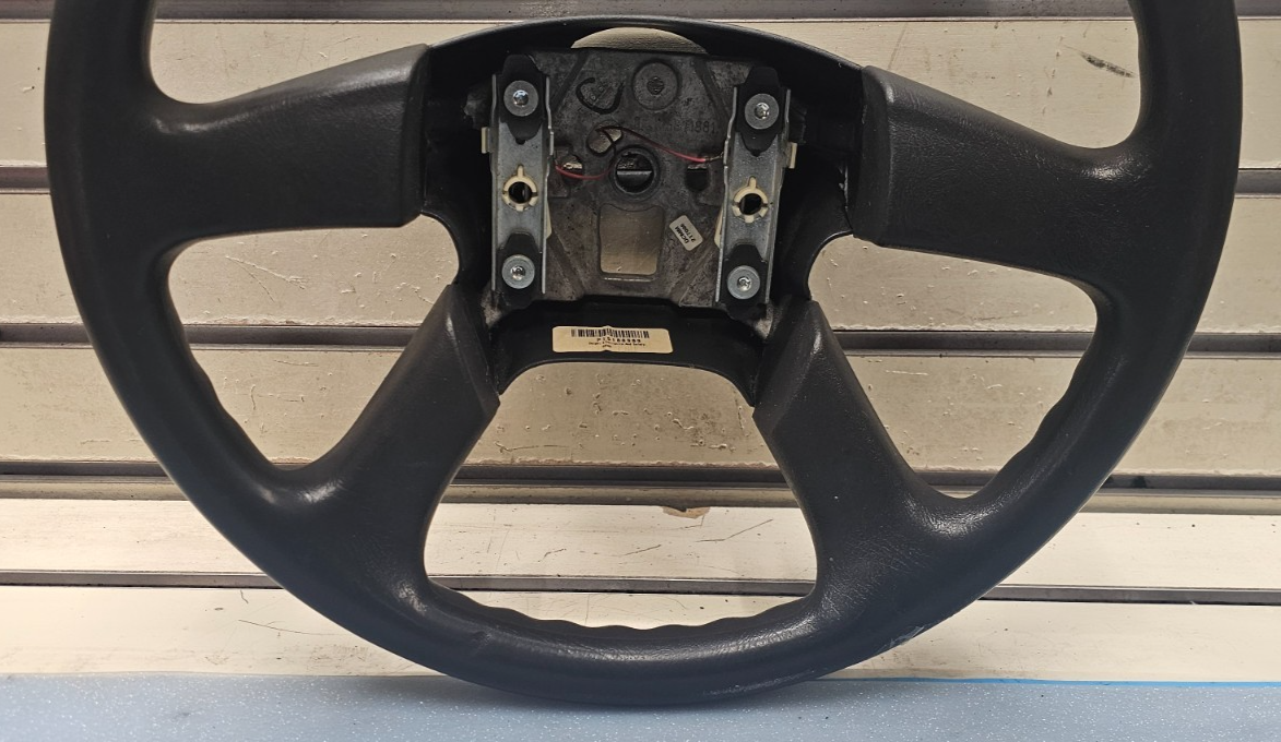 🔥03-06 SILVERADO SIERRA YUKON TAHOE SUBURBAN STEERING WHEEL LEATHER BLACK