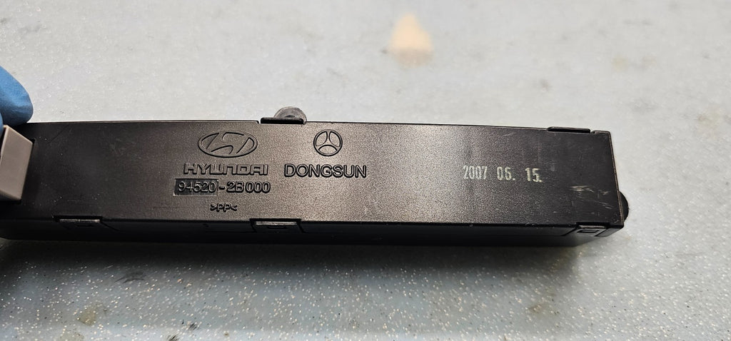 🔥09-12 Hyundai Santa Fe Dash Clock Display  Assembly Passenger Bag Black
